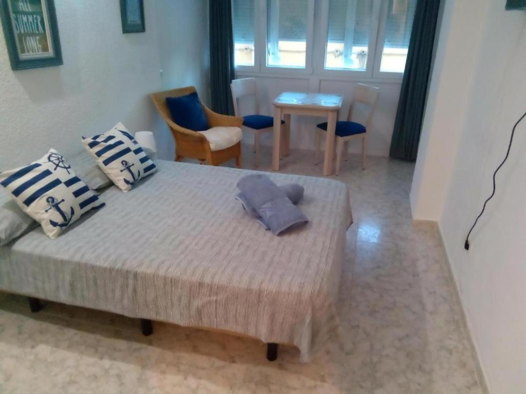 Apartment Budget Beachside Sleeps 2 Basic No-frills Just Steps From The
